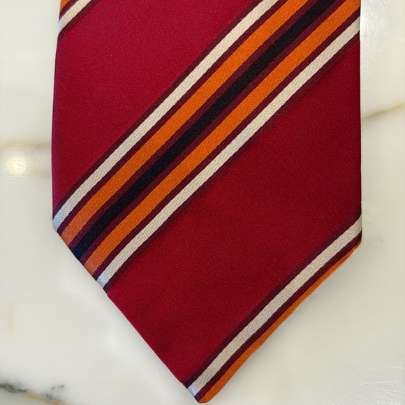 Burberry Red Orange Striped Tie—GREAT!! Beautiful Colors & Design—100% Silk—EUC - Picture 8 of 9